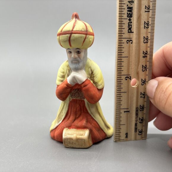 Jasco Taiwan Nativity Figurine Kneeling King Vintage Porcelain Bisque Christmas - Picture 5 of 5